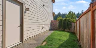 4BR, 2.5 Bath + Loft DuPont Home Gallery 40