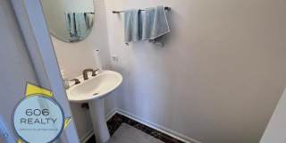 Beautiful, Single Family Townhome, Great Location!! Gallery 24