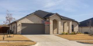 Spacious Single-Story Glen Rose Home with Office & Covered Patio Gallery 1