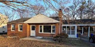 926 GREEN Lane Gallery 1