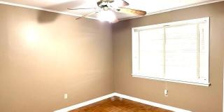 103 Holly Street Gallery 13