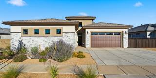 4 Bedroom Home with Gorgeous Views Gallery 49