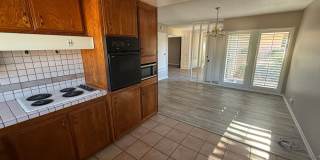 Victorville Green Tree Home- Refurbished 4 Bedrooms, 2 Bathrooms, New Paint, Gallery 15