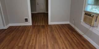 2 bedroom | 1 bathroom | Entire HOME- Freshly painted! Gallery 7