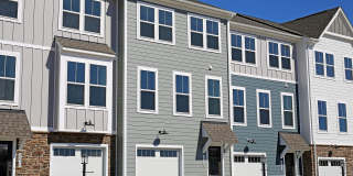 Walkable, Dog-Friendly Townhome Near Downtown Crozet Gallery 1