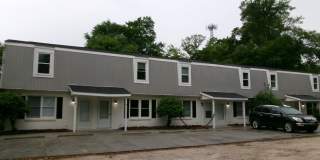 RENT SPECIAL - 2 bedroom townhome walking distance to the Waterfront Gallery 1