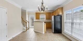 Beautifully maintained 3-bedroom, 2-bath townhome in Nashville’s highly desirable Lennox Village Beautifully maintained 3-bedroom, 2-bath townhome in Nashville’s highly desirable Lennox Village Gallery 12