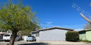 WEST LANCASTER 2BD/1BTH DUPLEX w/ BACKYARD Gallery 23