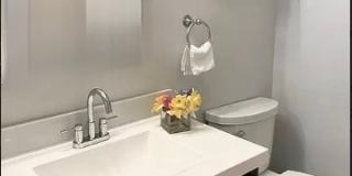 48 Strawberry Hill Ave Gallery 5