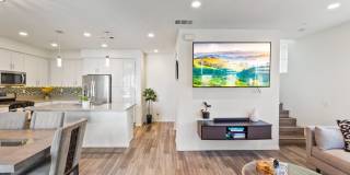 Bright & Upgraded 2 bedroom Anaheim Townhome in Prime Location! Bright & Upgraded 2 bedroom Anaheim Townhome in Prime Location! Gallery 1