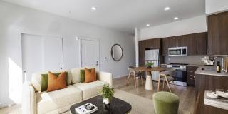 Oliver Bainbridge Island Gallery 1