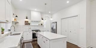 5516 CEDAR Avenue Gallery 19