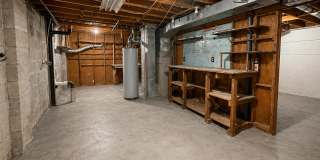 Newly Rehabbed 4BR Home in Hamilton Schools w/ Full Basement Gallery 11