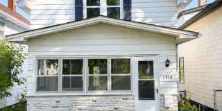 AVAILABLE SEPTEMBER!  - 2 Bed 1 Bath Home! Gallery 1