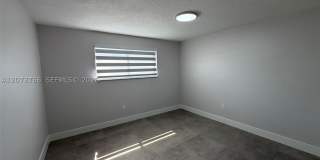 1360 W 41st St Gallery 17