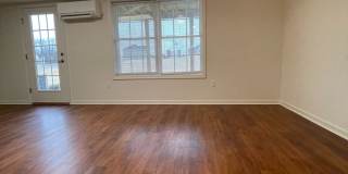 Like New One Bedroom Garden Apartment Gallery 7