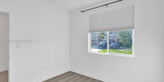 2430 SE 10th Ct Gallery 17