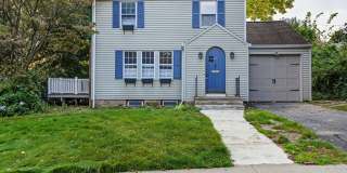 Charming Updated 2 Bed, 1.5 Bath House for Rent in Holyoke! Gallery 1