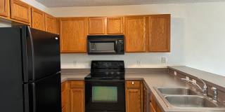 3 Bedroom Townhome in Gated Community Gallery 6