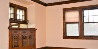 Cute 3 bedroom - Non-Duplex House In Como for June 2026! Gallery 1