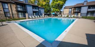 Pebble Point Apartments Gallery 17