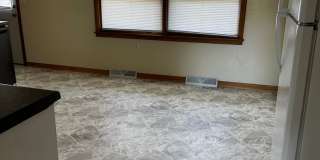 East Side 3 Bedroom Home! Gallery 22