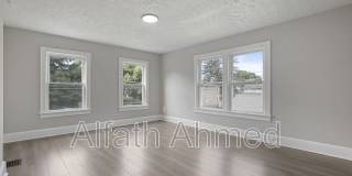 1768 Kent St Gallery 12