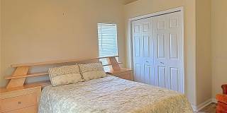 13129 THOROUGHBRED Loop Gallery 25