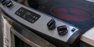 Hyde Square Gallery 38