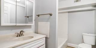 2BR Basement Apartment | Brightwood Gallery 19