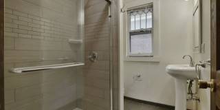 Great CENTRAL Location 5 Bedroom House - Virtual Showings Available Gallery 27