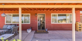 3 Bedroom 1.5 Bath Modern Farmhouse near JT National Park * MOVE IN SPECIAL* Gallery 1