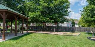 **BE THE LUCKY ONE TO LIVE IN THIS UPDATED NASHVILLE/ BELLEVUE HOME** Gallery 46