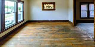30 West Henry St - Upper Gallery 15