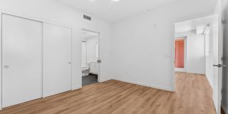 Onyx on Park Gallery 33