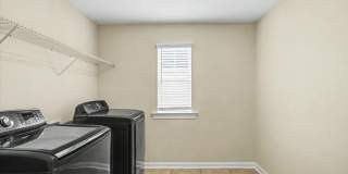 4 Bed/3.5 Bath Home in The Palms at New Hampstead Gallery 24