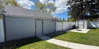 Ideally Located and Updated 4 Bed 2 Bath Fully-Fenced Home w/ Detached Garage/Shop! Gallery 21