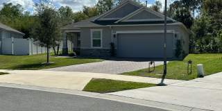 Nearly New 3 Bedroom Smart Home with Lawn Care Included! Gallery 1
