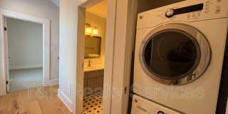 427 North College Avenue Gallery 10