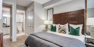 The Montrose at Buffalo Bayou Gallery 18