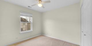 1114 N CLAREMONT Drive Gallery 16