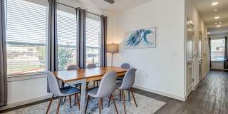 Eastlake - Townhomes Gallery 7