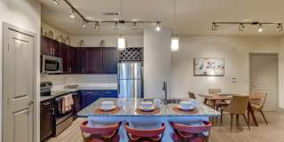 Quadrangles on Twenty Gallery 11