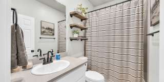 Newer Home on Large Corner Lot with Lots of Natural Light! Gallery 36