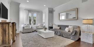 214 Monmouth Avenue Gallery 17