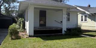 212 Alderson Avenue Gallery 1