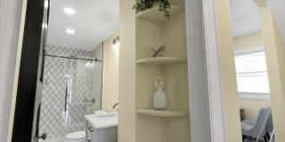 1756 Oak Street Gallery 36