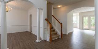 Beautifully maintained 4 bedroom, 2.5 bathroom home for rent in South Chesapeake! Gallery 15