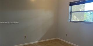 4111 Stirling Rd Gallery 14