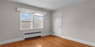 196 Wardlaw Avenue Gallery 10